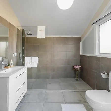 Semesterbostad Cantinho Do Ceu, Views, Peace, Comfort & Bbq *