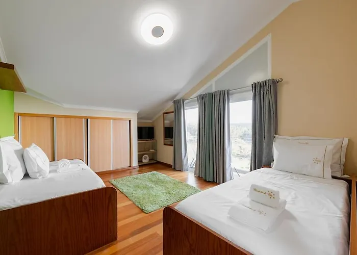 Vakantiehuis Cantinho Do Ceu, Views, Peace, Comfort & Bbq *