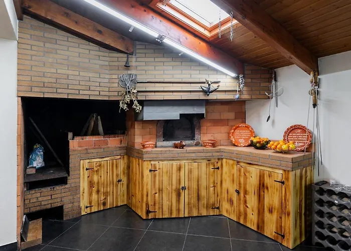 Casa vacanze Cantinho Do Céu, Views, Peace, Comfort&bbq Ribeira Brava