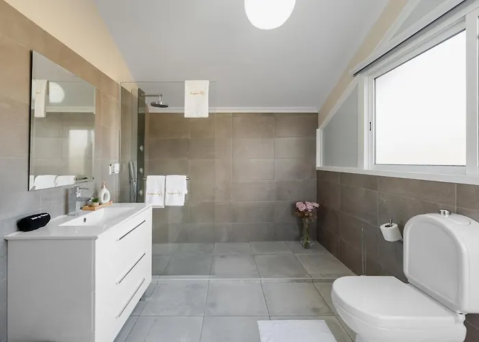 Vakantiehuis Cantinho Do Ceu, Views, Peace, Comfort & Bbq *