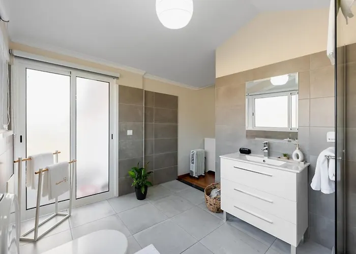 Casa vacanze Cantinho Do Céu, Views, Peace, Comfort&bbq Ribeira Brava